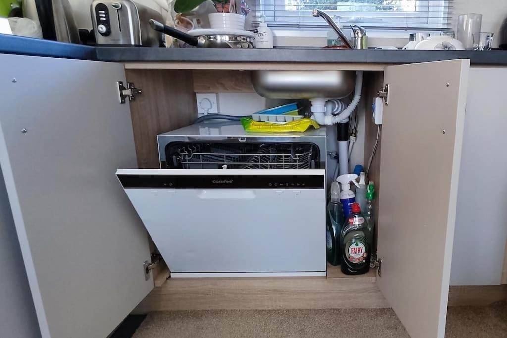 Billing Aquadrome Northampton, Royale Poplar Km12 Apartment Bagian luar foto