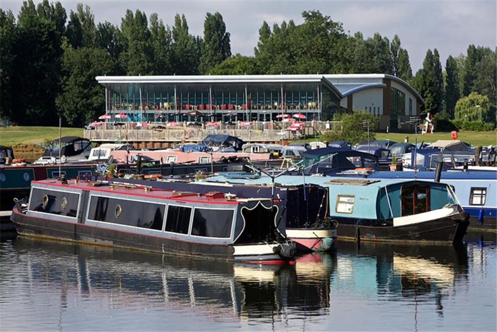Billing Aquadrome Northampton, Royale Poplar Km12 Apartment Bagian luar foto