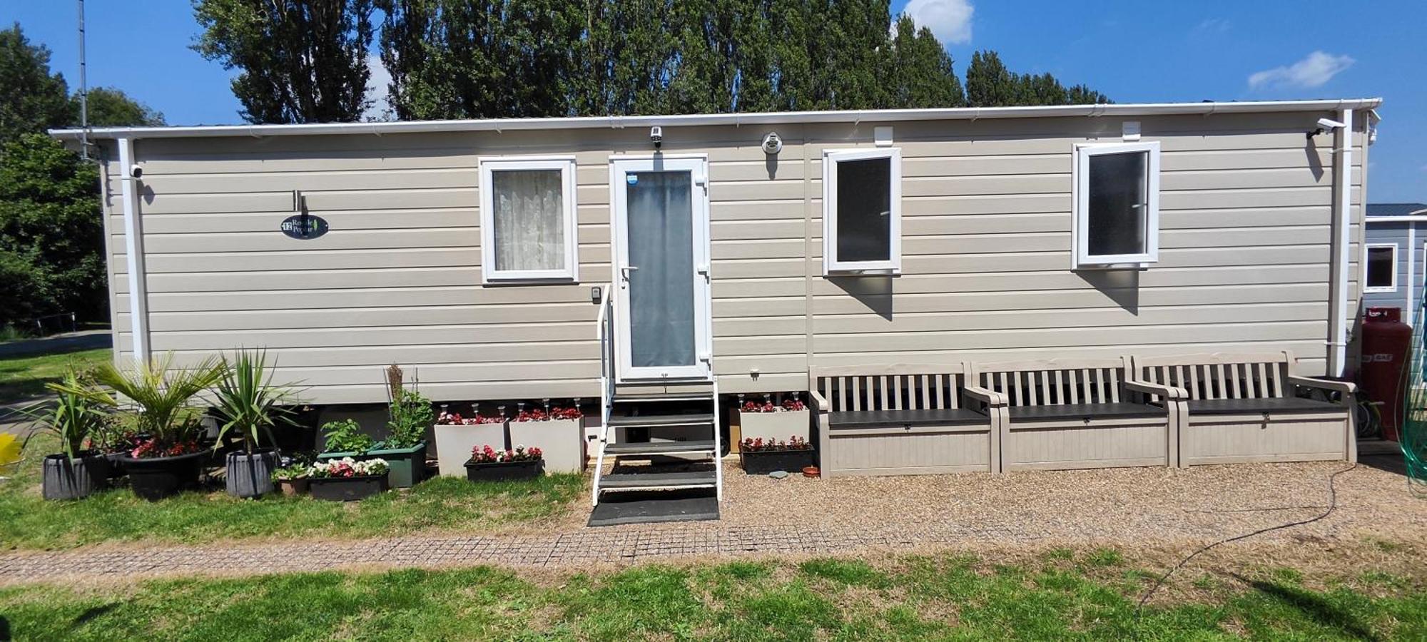 Billing Aquadrome Northampton, Royale Poplar Km12 Apartment Bagian luar foto